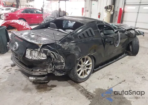 2011 Ford Mustang V6 Premium z USA, uszkodzony, nr VIN 1ZVBP8AM9B5122007